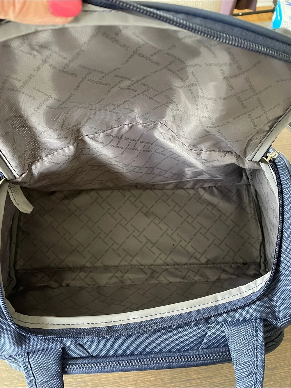 SAMSONITE TRAVEL CARRY ON DUFFEL BAG Navy Blue